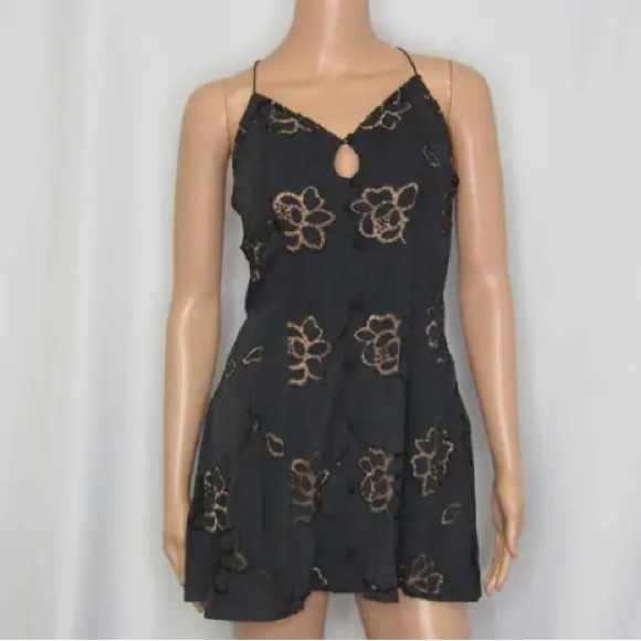 NWT For Love & Lemons Renee strappy tie cross cross black nude floral mini dress - Picture 9 of 14